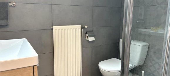 3 bedrooms House in Ozoir-la-Ferriere, France No. 188112 5