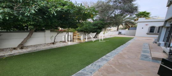 4 bedrooms Villa in Palm Jumeirah, UAE No. 56510 14