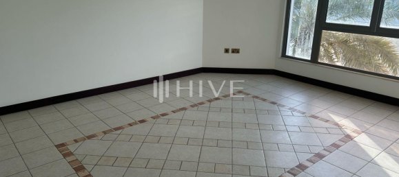 4 bedrooms Villa in Palm Jumeirah, UAE No. 56510 35