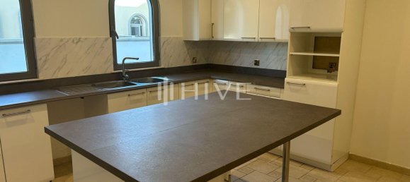 4 bedrooms Villa in Palm Jumeirah, UAE No. 56510 31