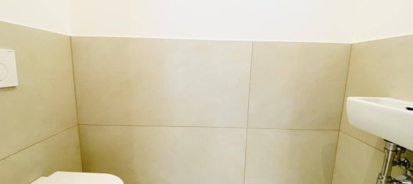 Apartamento de 2 dormitorios en Meidling, Austria No. 224589 24