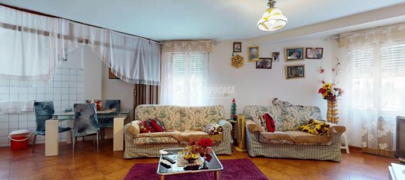 Casa de 5 habitaciónes en San Benedetto Val di Sambro, Italy No. 105879 9