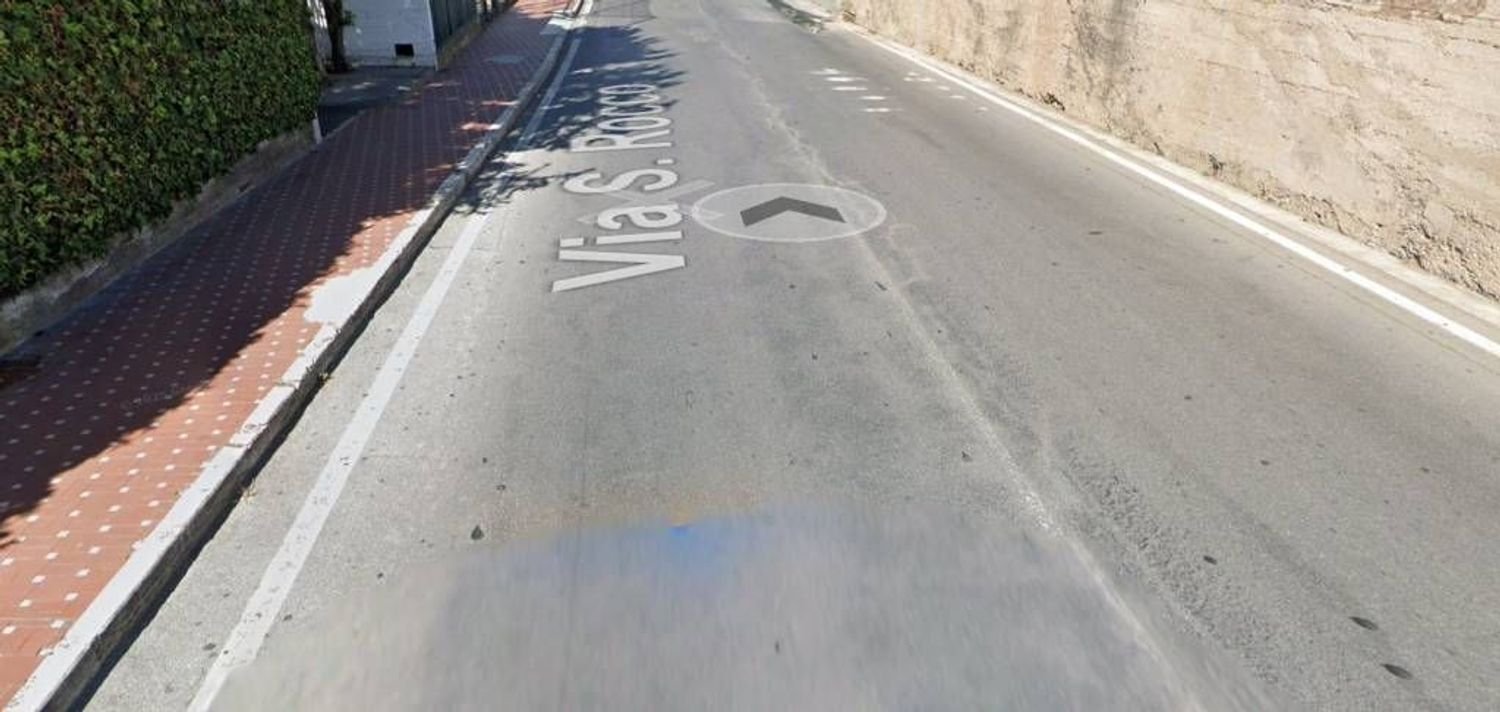 19m² Garage in Camporosso, Italy No. 264476