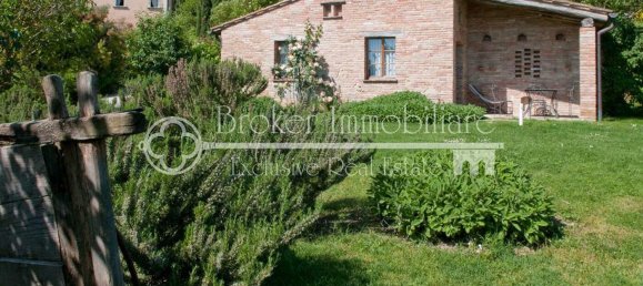 Villa de 15 dormitorios en Montepulciano, Italy No. 75871 9