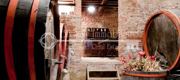 Villa de 15 dormitorios en Montepulciano, Italy No. 75871 35