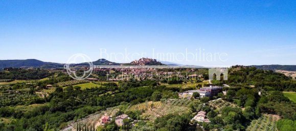 Villa de 15 dormitorios en Montepulciano, Italy No. 75871 2