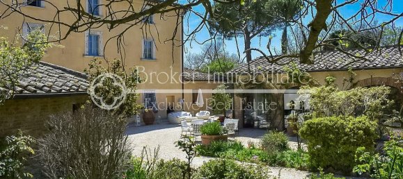 Villa de 15 dormitorios en Montepulciano, Italy No. 75871 4