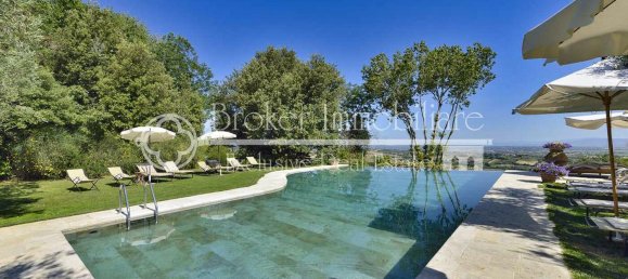 Villa de 15 dormitorios en Montepulciano, Italy No. 75871 17