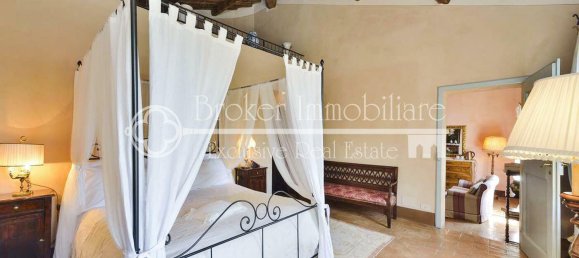 Villa de 15 dormitorios en Montepulciano, Italy No. 75871 30