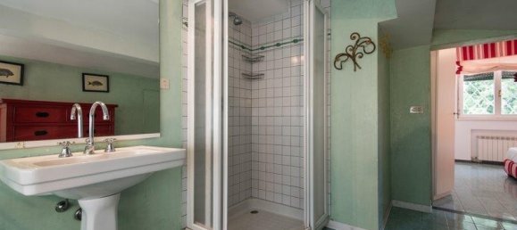 5 Schlafzimmer Villa in Pietrasanta, Italy, Nr. 71129 32