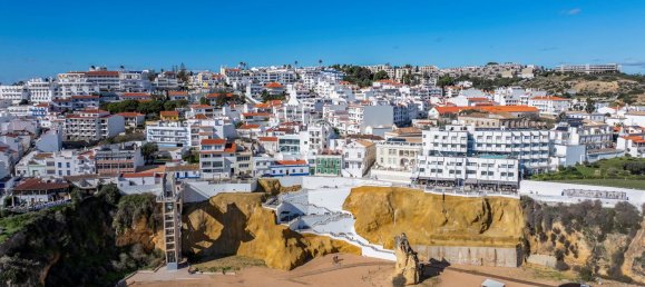 3 bedrooms House in Albufeira, Portugal No. 121583 59