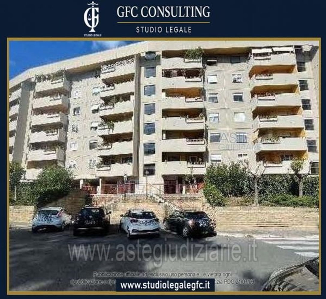 5 chambres Appartement à Rome, Italy No. 391170