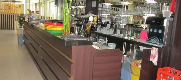 3200m² Commercial property in Vigevano, Italy No. 79329 9