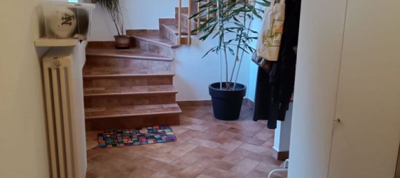 Дом с 8 комнатами в Удине, Италия № 309778 5