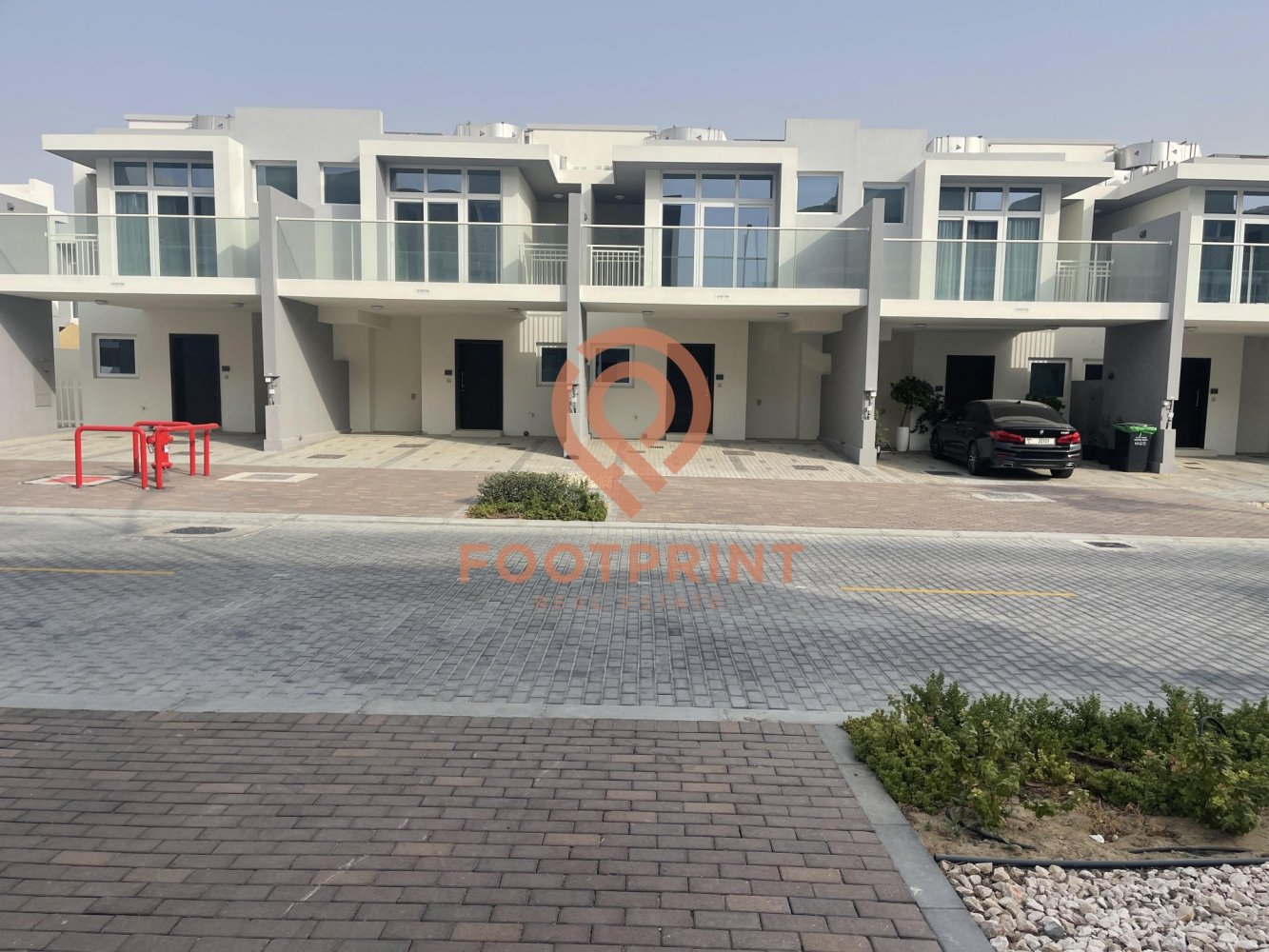 5 bedrooms Townhouse in Dubai, UAE No. 24480