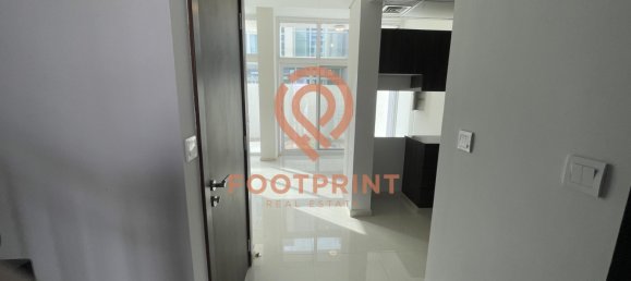 5 bedrooms Townhouse in Dubai, UAE No. 24480 9