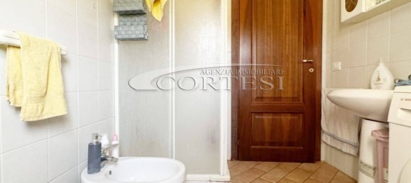 4 rooms Apartment in Mondolfo, Italy No. 275326 8