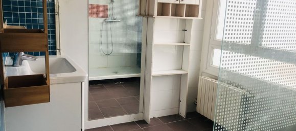 Apartamento de 3 dormitorios en Tours, France No. 75310 5