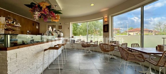 3-Zimmer Gewerbliche Immobilie in Udine, Italy, Nr. 259150 2