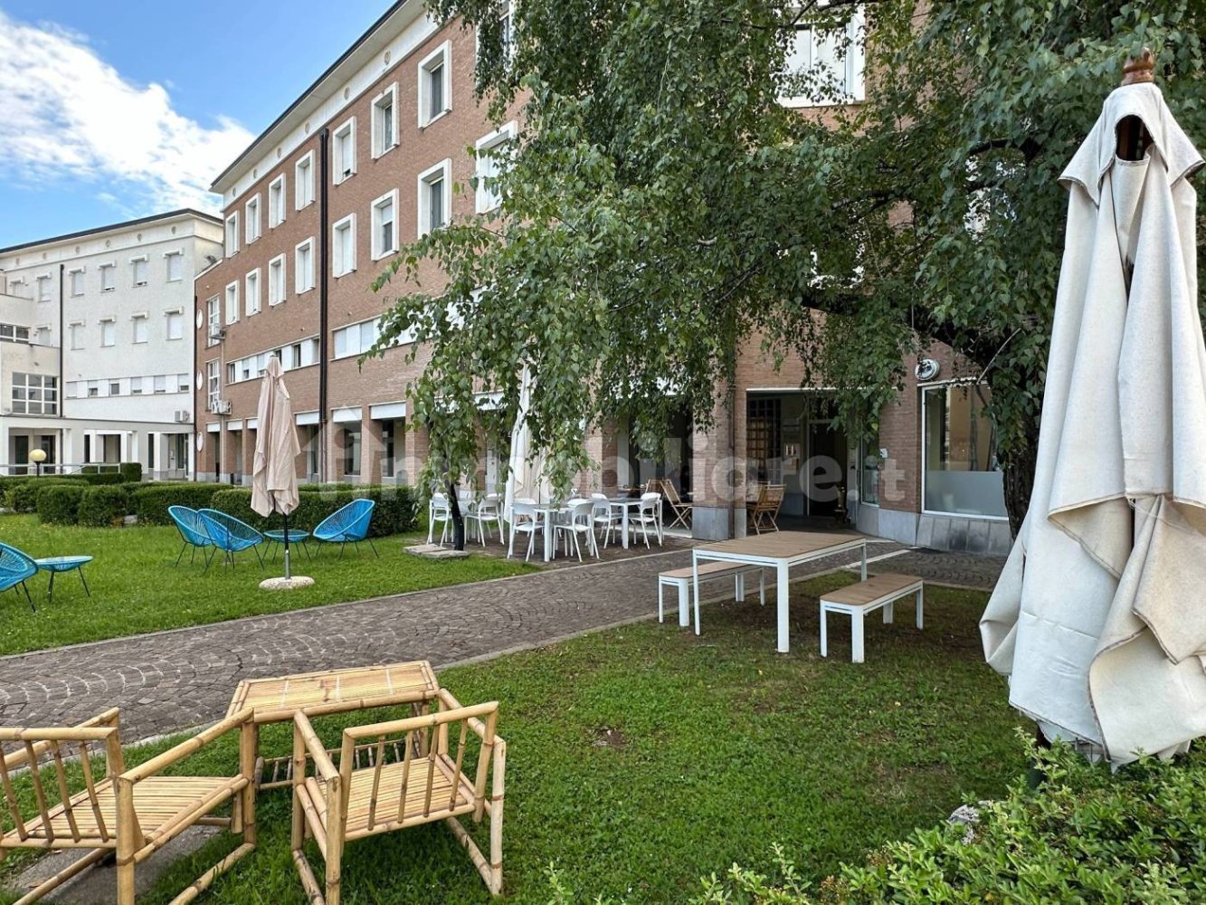 3-Zimmer Gewerbliche Immobilie in Udine, Italy, Nr. 259150