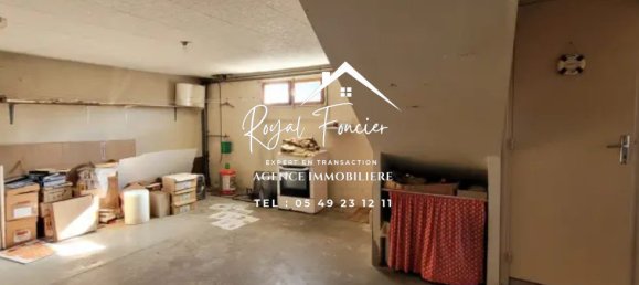 5 chambres Maison à Richelieu, France No. 94253 13