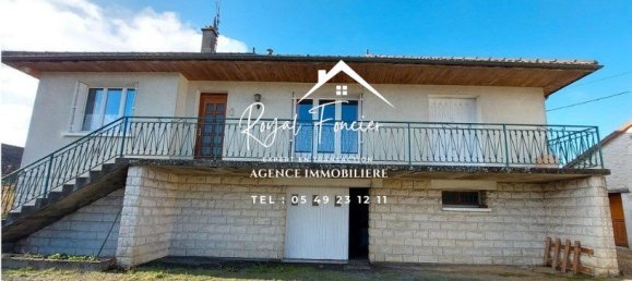 5 chambres Maison à Richelieu, France No. 94253 12