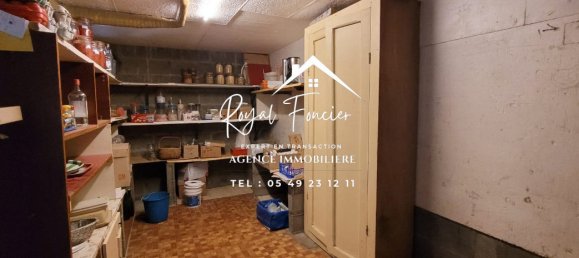 5 chambres Maison à Richelieu, France No. 94253 19