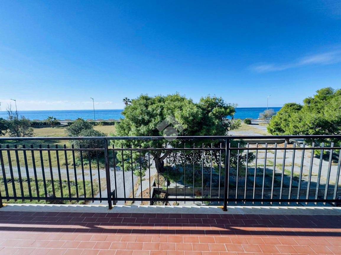 2 Schlafzimmer Wohnung in Falconara Albanese, Italy, Nr. 144545