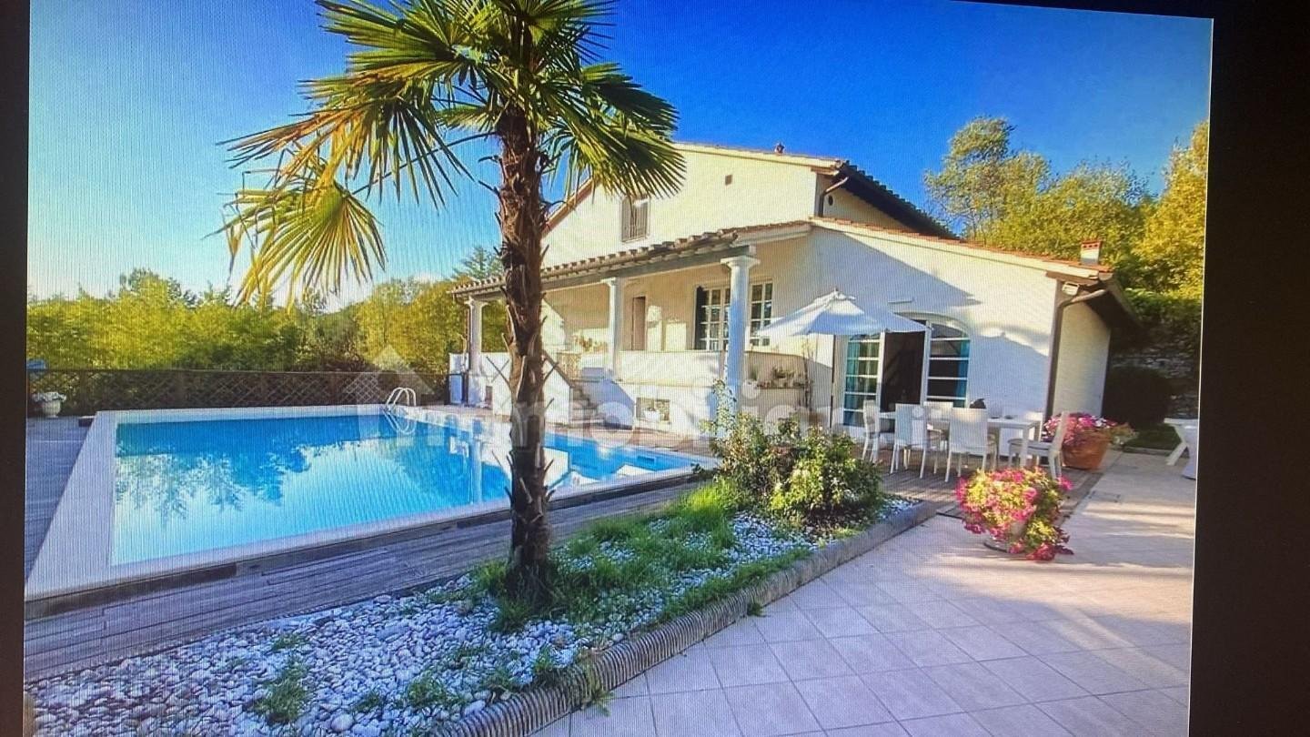 Villa de 5 dormitorios en Lucca, Italy No. 345797