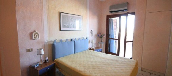 2 Schlafzimmer Penthouse in Palau, Italy, Nr. 161921 12