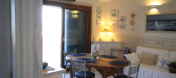 2 Schlafzimmer Penthouse in Palau, Italy, Nr. 161921 3