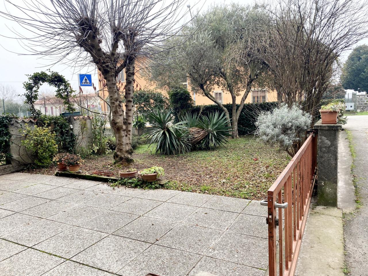 4 rooms House in Arcole, Italy No. 235650