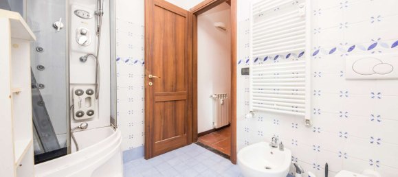 1 bedroom Apartment in Genoa, Italy No. 305912 14