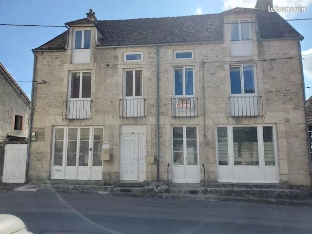 Дом с 6 комнатами в Верре-су-Сальмез, Франция № 272195