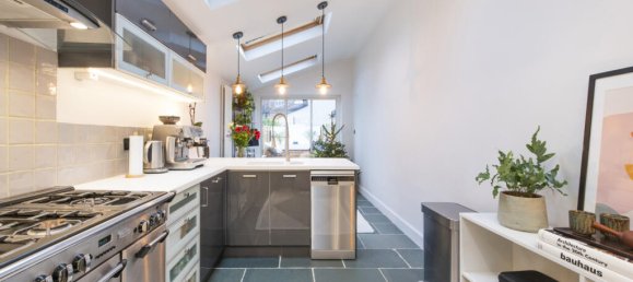 2 bedrooms House in East Sheen, United Kingdom No. 8958 7