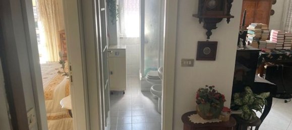 2 Schlafzimmer Wohnung in Milan, Italy, Nr. 373151 8