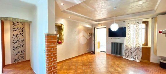 3 rooms Apartment in Valmontone, Italy No. 132478 4