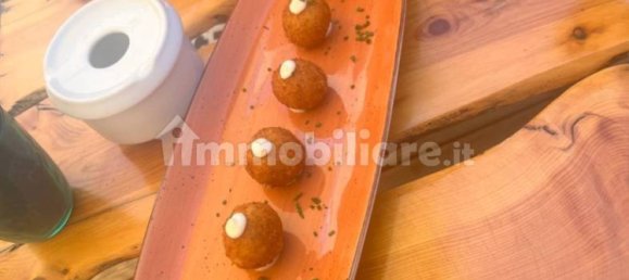 Propiedad comercial de 1 habitación en Cinisello Balsamo, Italy No. 373976 3