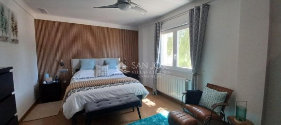 4 bedrooms House in Monovar, Spain No. 84020 34