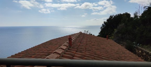 Apartamento de 4 dormitorios en Piombino, Italy No. 84024 5