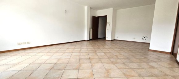 3-salle Appartement à Gandino, Italy No. 117599 16