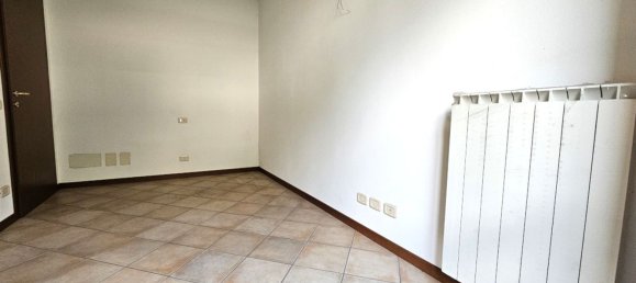 3-salle Appartement à Gandino, Italy No. 117599 4