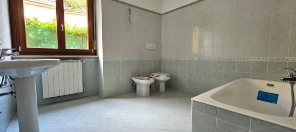 3-salle Appartement à Gandino, Italy No. 117599 6