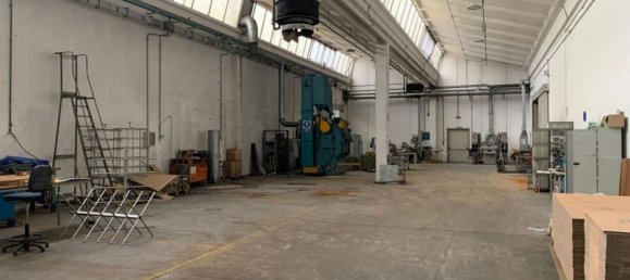 8548m² Warehouse in Torreglia, Italy No. 371988 8