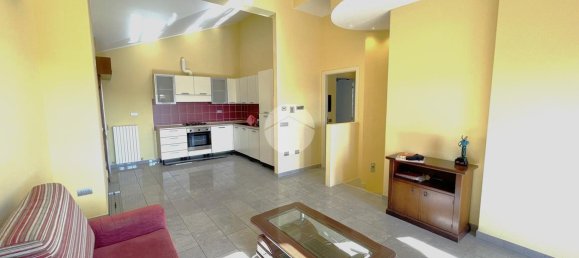 3 rooms Apartment in Fano, Italy No. 14865 3