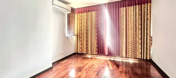 2 bedrooms Condo in Khlong Toei, Thailand No. 26882 8