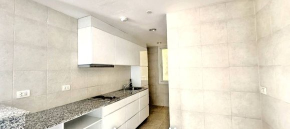 2 bedrooms Condo in Khlong Toei, Thailand No. 26882 10