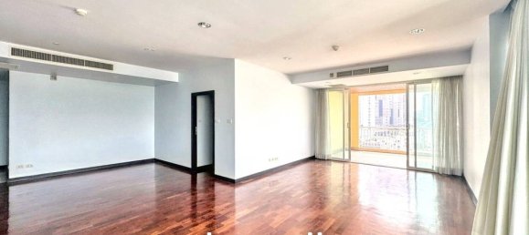 2 bedrooms Condo in Khlong Toei, Thailand No. 26882 4