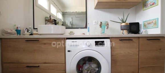 2 bedrooms House in Saint-Pere-sur-Loire, France No. 264498 8