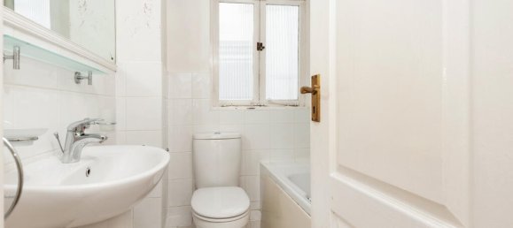 2 bedrooms Apartment in London, United Kingdom No. 14010 7